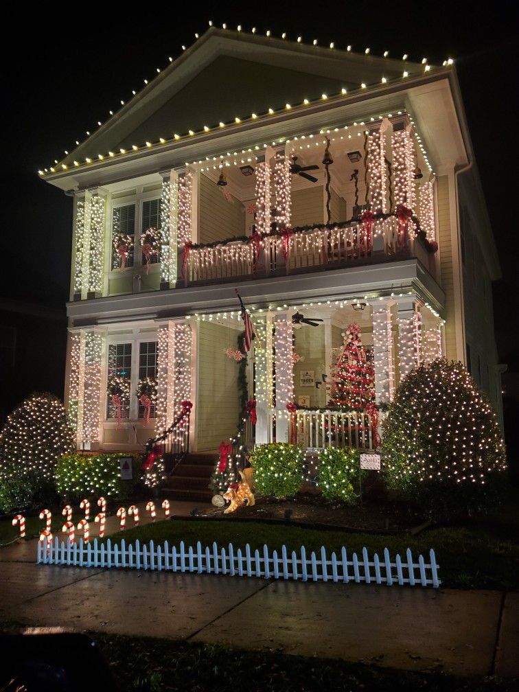 House with Christmas Design