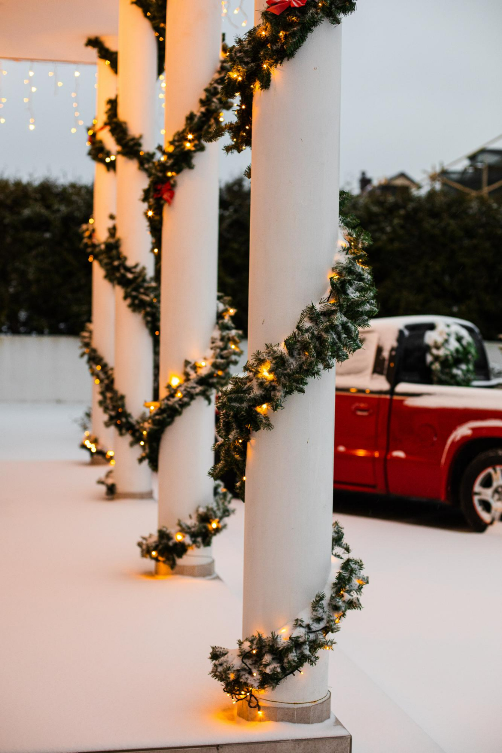 house-decorated-christmas-with-red-car